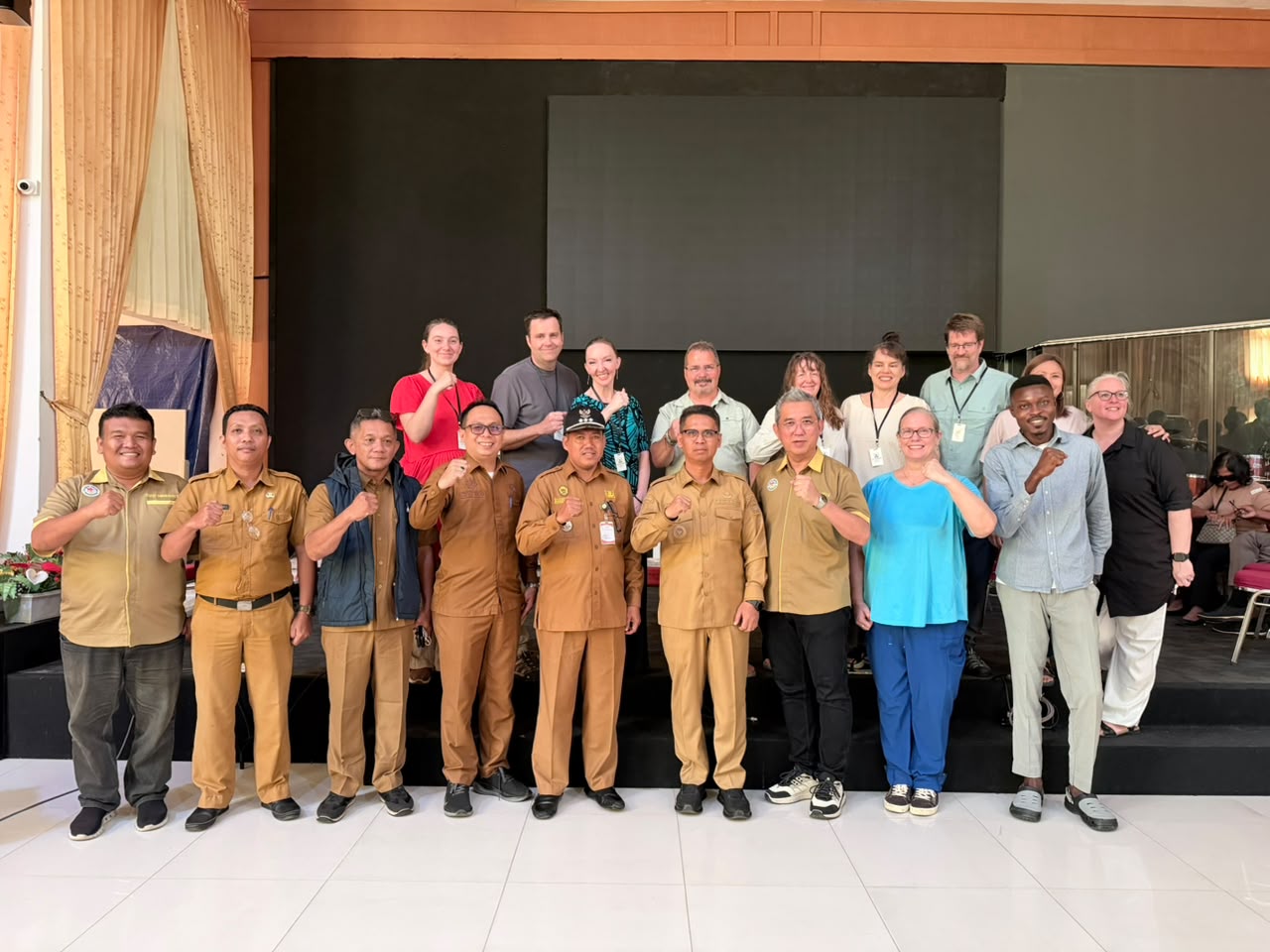KOLABORASI GLOBAL EYEGLASS MINISTRY, GBI, DAN PEMKAB KARIMUN GELAR BAKTI SOSIAL PEMERIKSAAN MATA DAN KACAMATA GRATIS DI KEPULAUAN RIAU