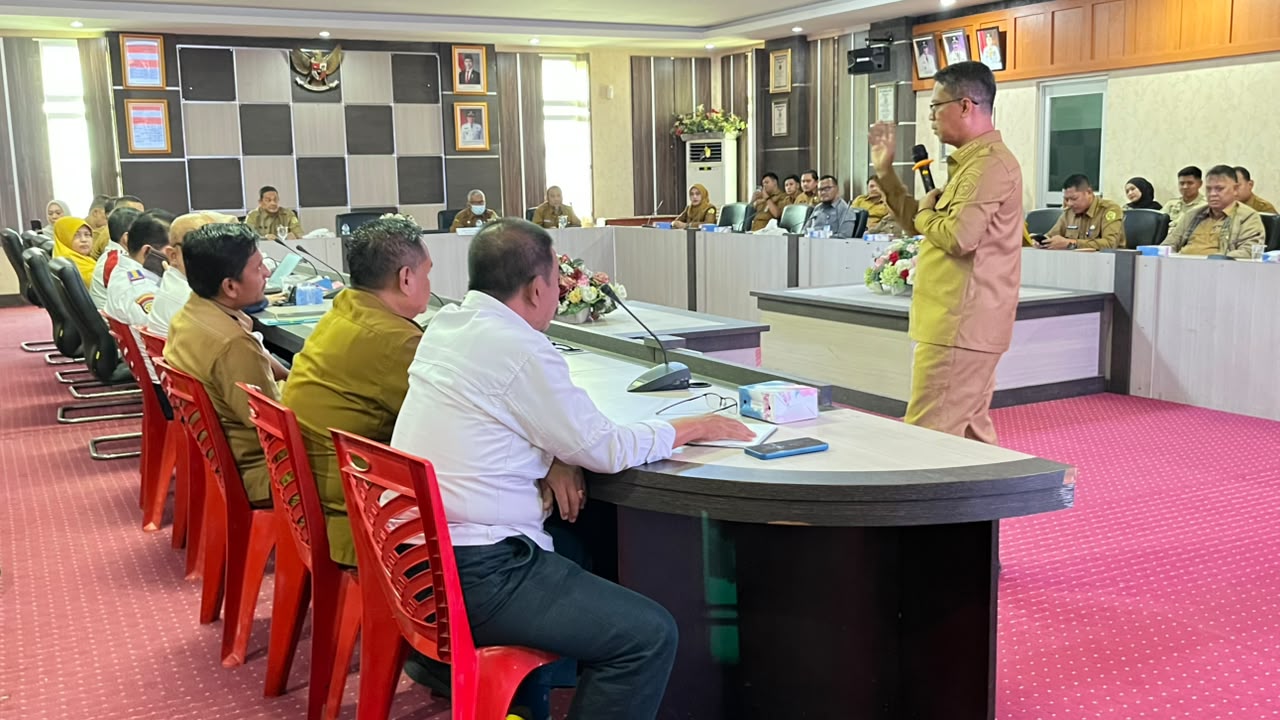 Bupati Karimun Pimpin Rapat Evaluasi PAD Semester I dan Pelaksanaan TP2DD Tahun 2026
