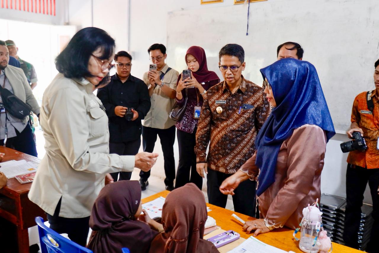 Bupati Karimun dan Komisi X DPR RI Perkuat Sinergi Pemerataan Pendidikan di Pulau Tulang