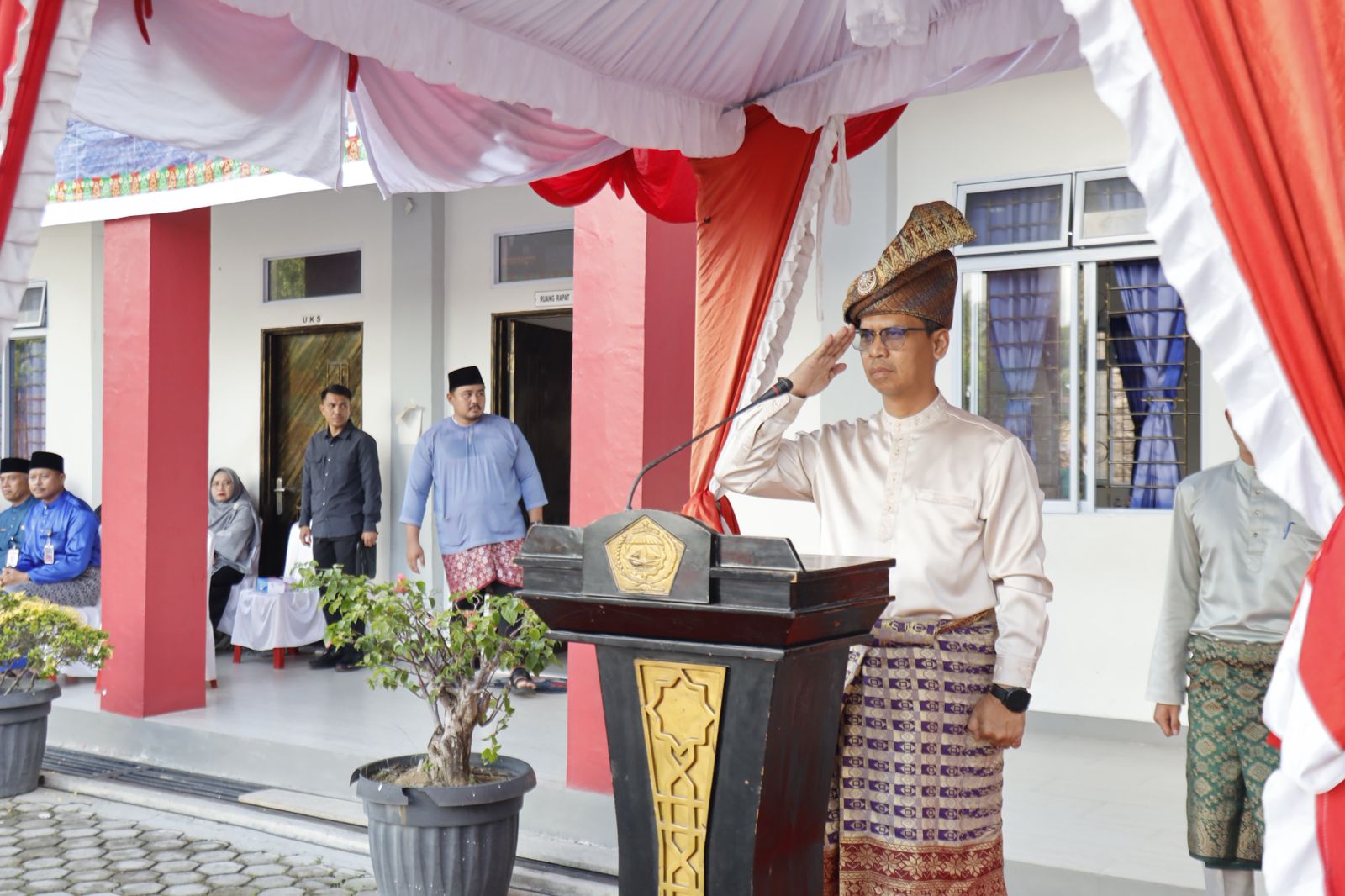 Peringati Hardiknas 2026, Bupati Karimun Tegaskan Komitmen Tingkatkan Kualitas SDM