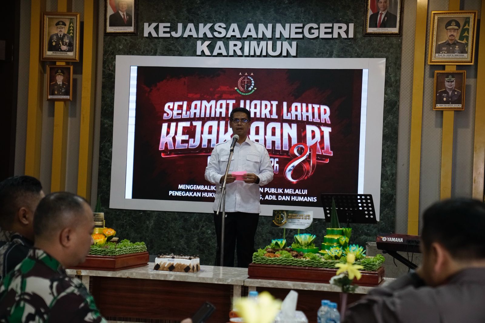 Perkuat Sinergitas di Wilayah Perbatasan, Bupati Karimun Hadiri Peringatan Hari Lahir Kejaksaan ke-81